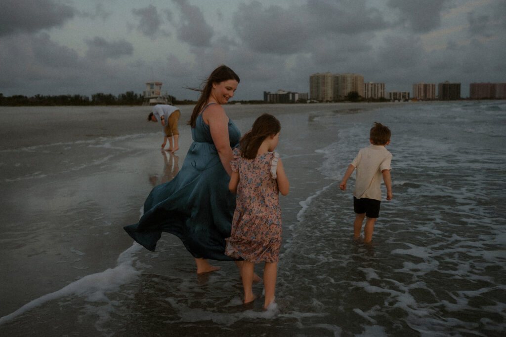 Natural movement and emotion during a Florida family photo session
